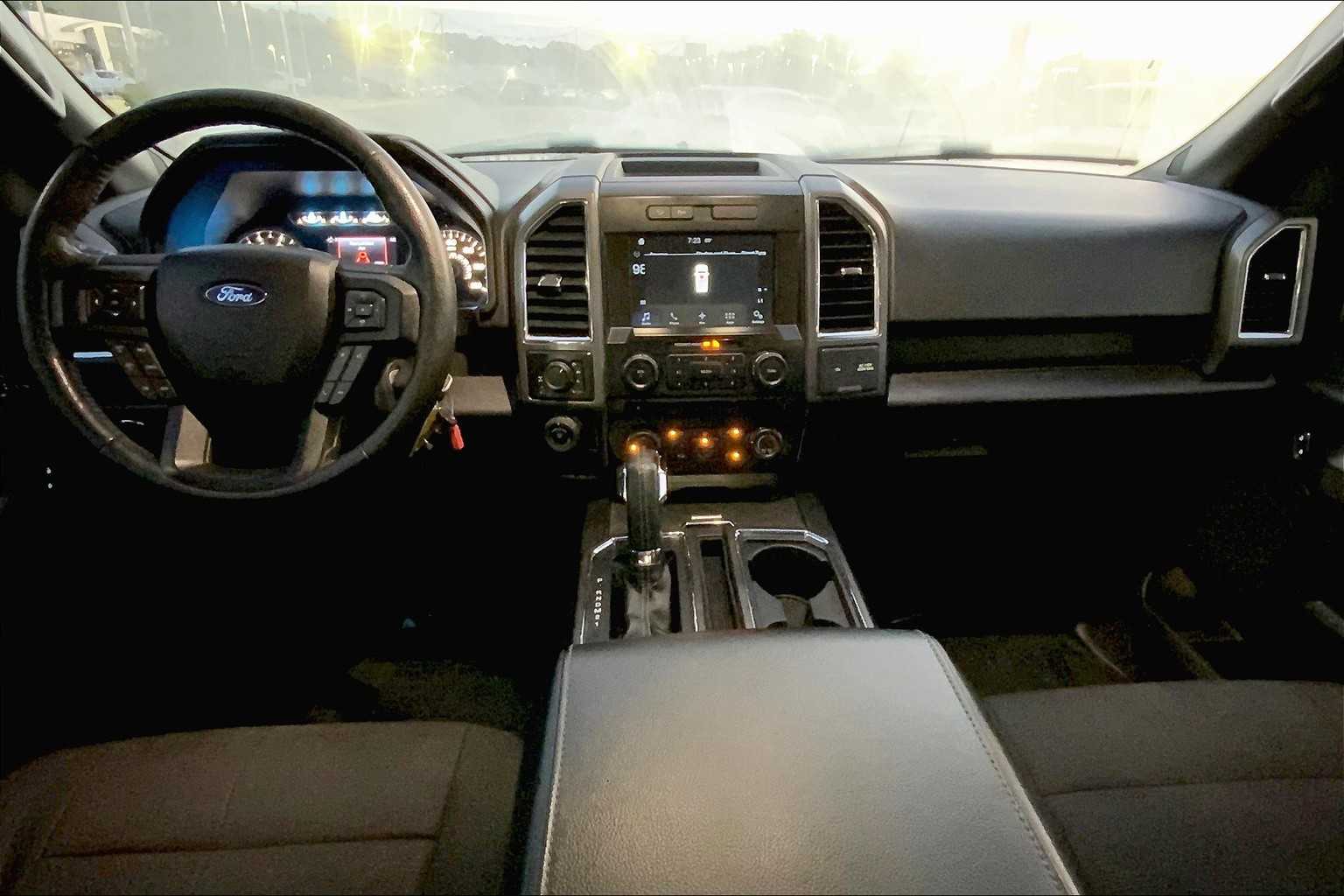 2016 Ford F-150 XLT photo 15