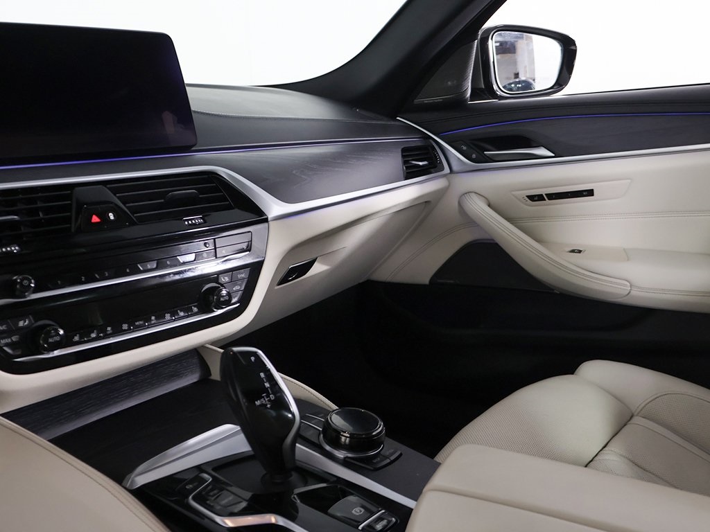 2022 Bmw M550i xDrive photo 46