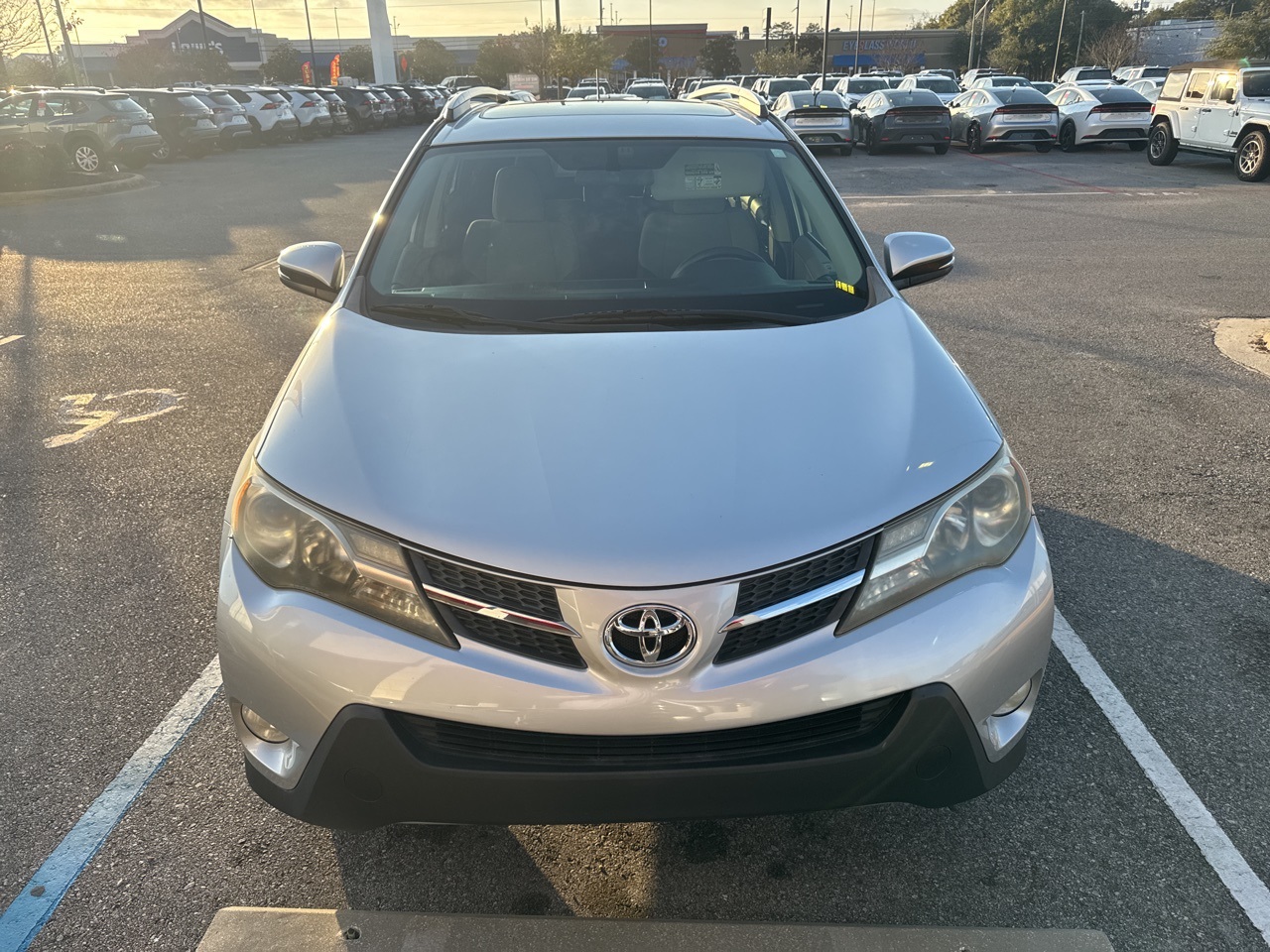 2013 Toyota RAV4 XLE's photo