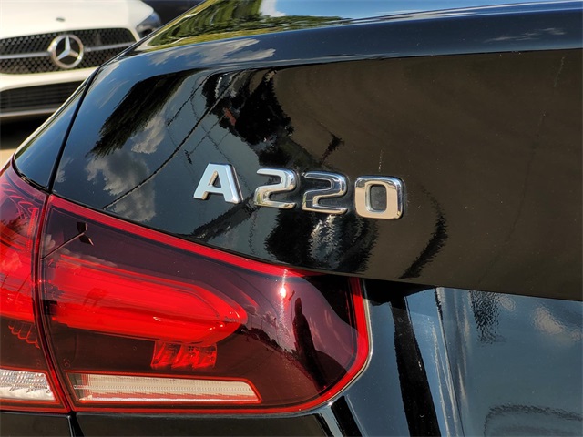 2022 Mercedes Benz A 220 photo 9
