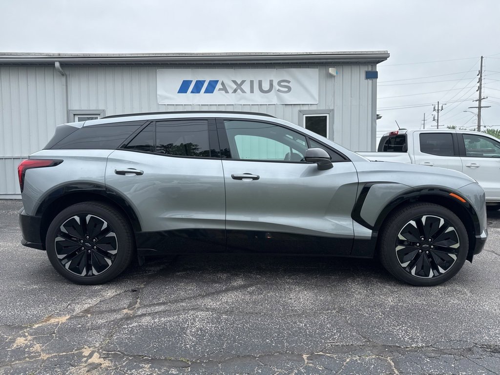 2024 Chevrolet Blazer EV RS photo 8