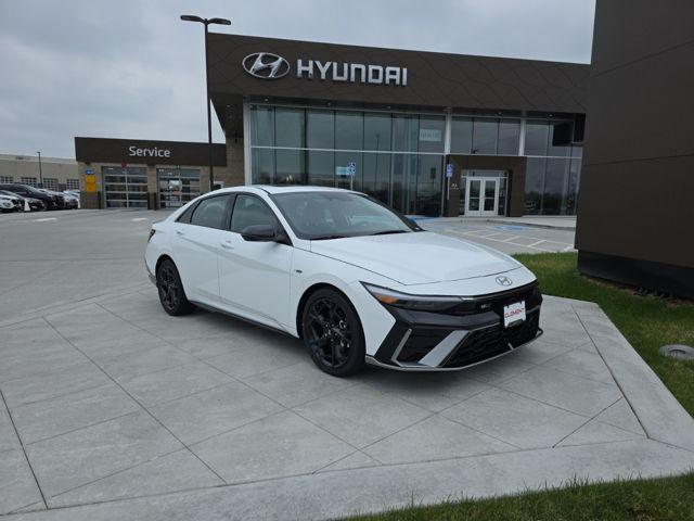 2025 Hyundai Elantra N Line photo 3
