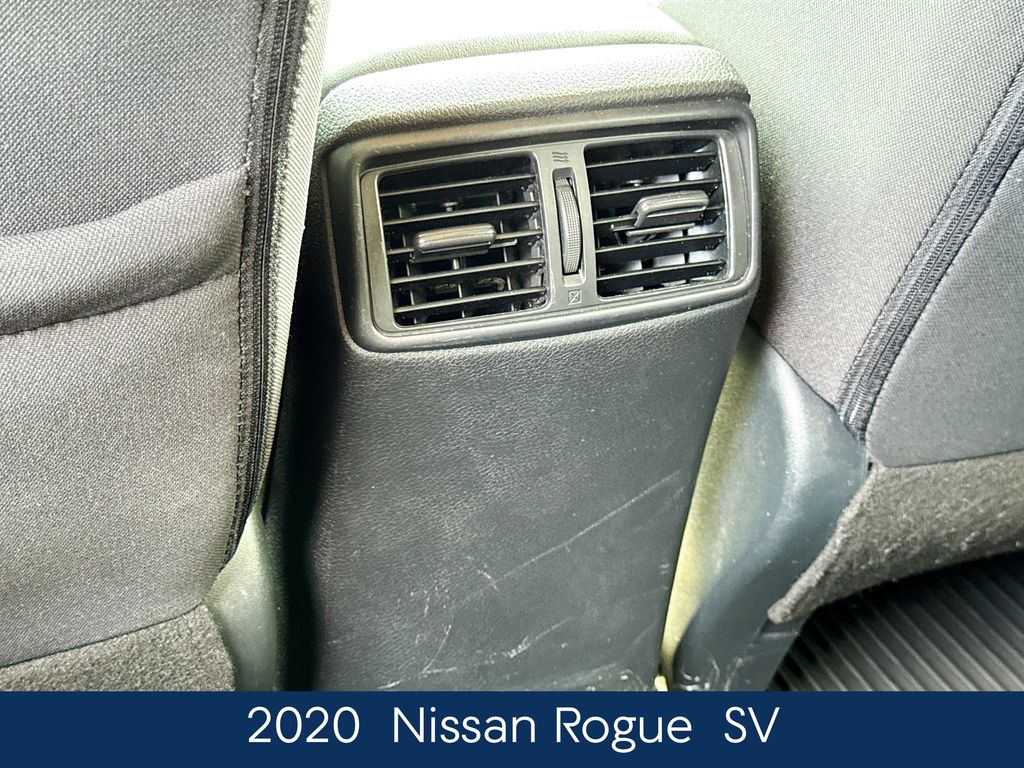 2020 Nissan Rogue SV photo 28