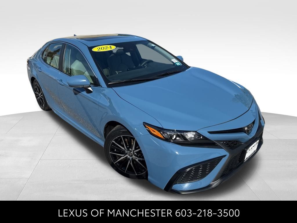 2024 Toyota Camry SE photo 3