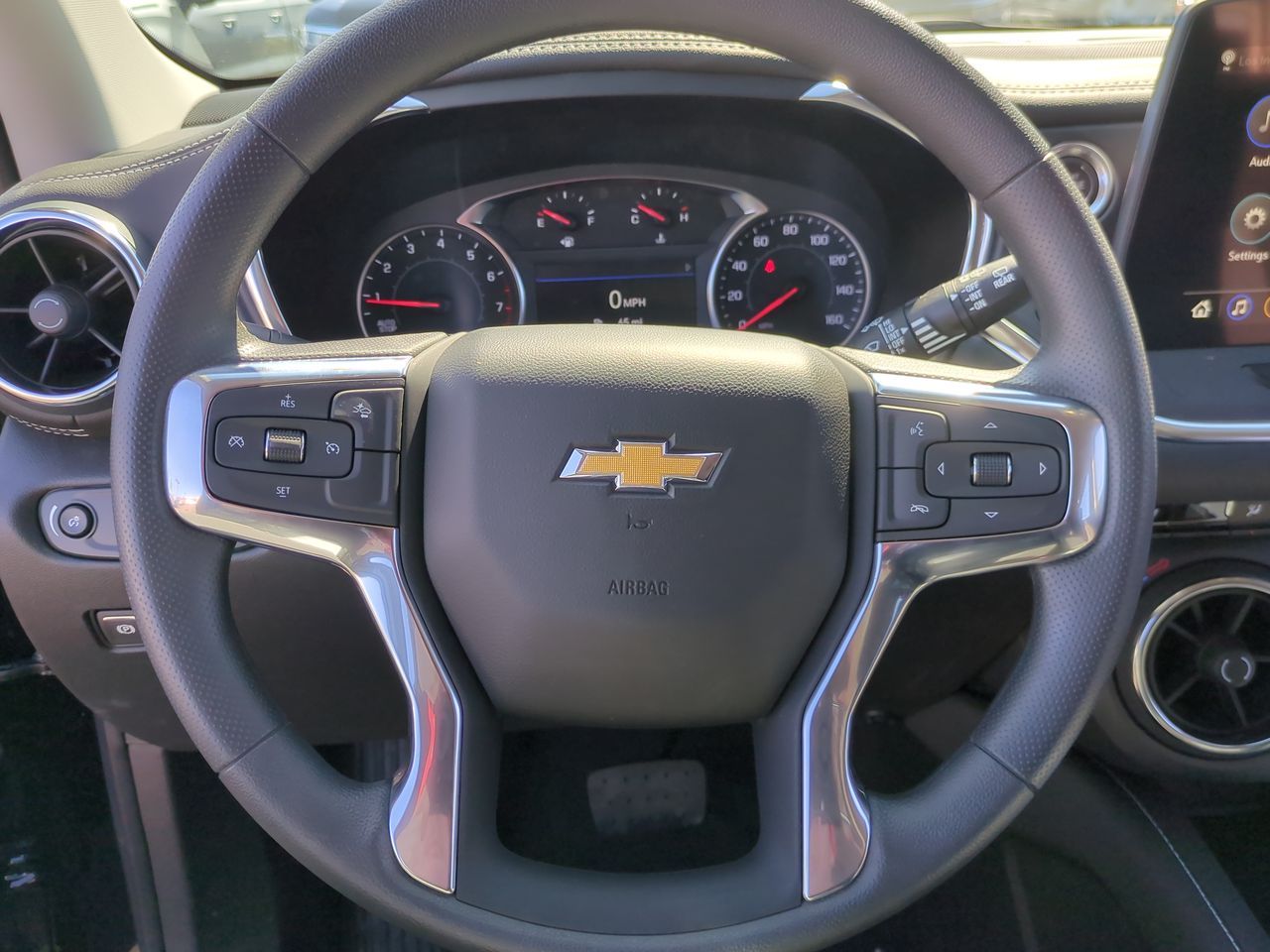 2025 Chevrolet Blazer 2LT photo 10
