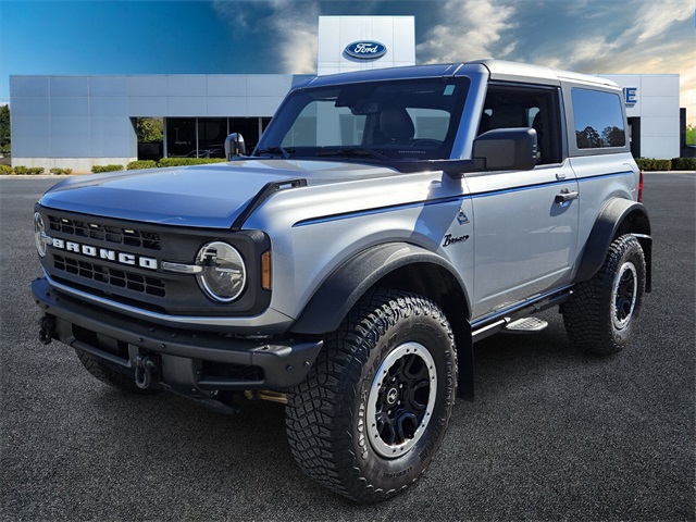 2022 Ford Bronco Black Diamond photo 3