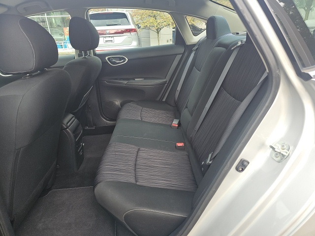 2019 Nissan Sentra SV photo 10