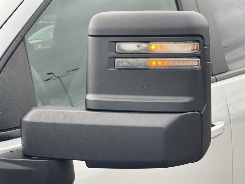 2023 Chevrolet Silverado 3500HD LT photo 14