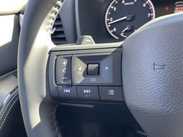 2025 Nissan Rogue SV photo 21