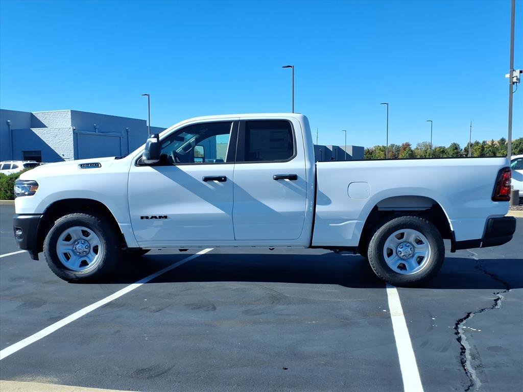 2025 Ram 1500 Tradesman photo 3