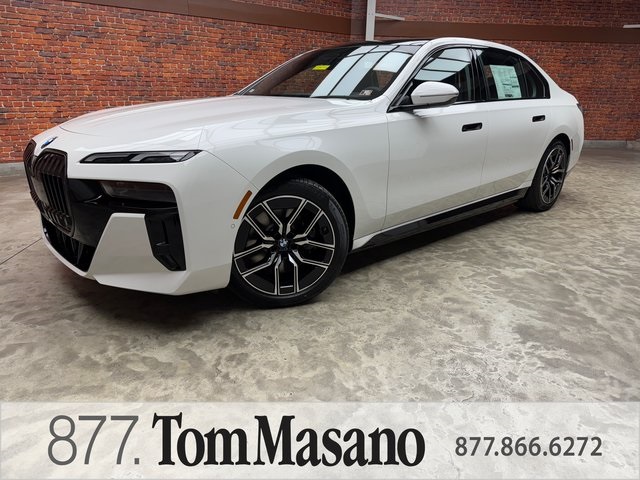 Used 2025 White BMW xDrive60 image 1