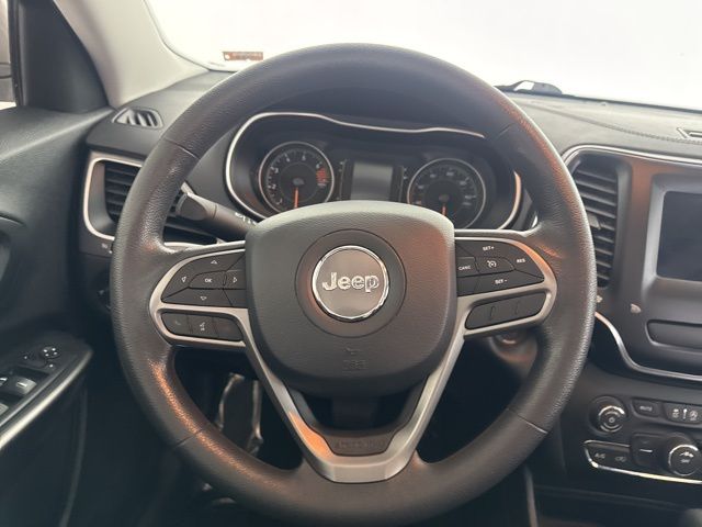 2019 Jeep Cherokee Latitude photo 19