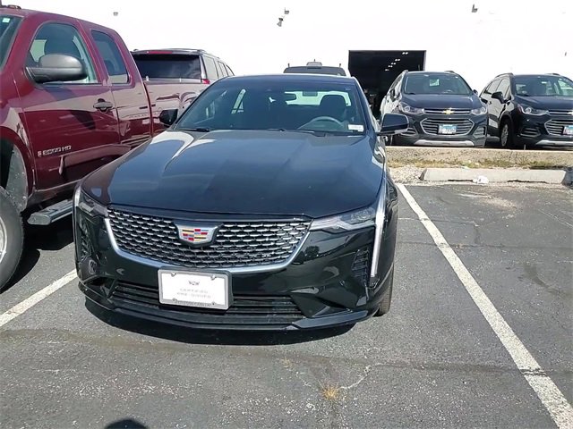 2022 Cadillac CT4 Luxury photo 8