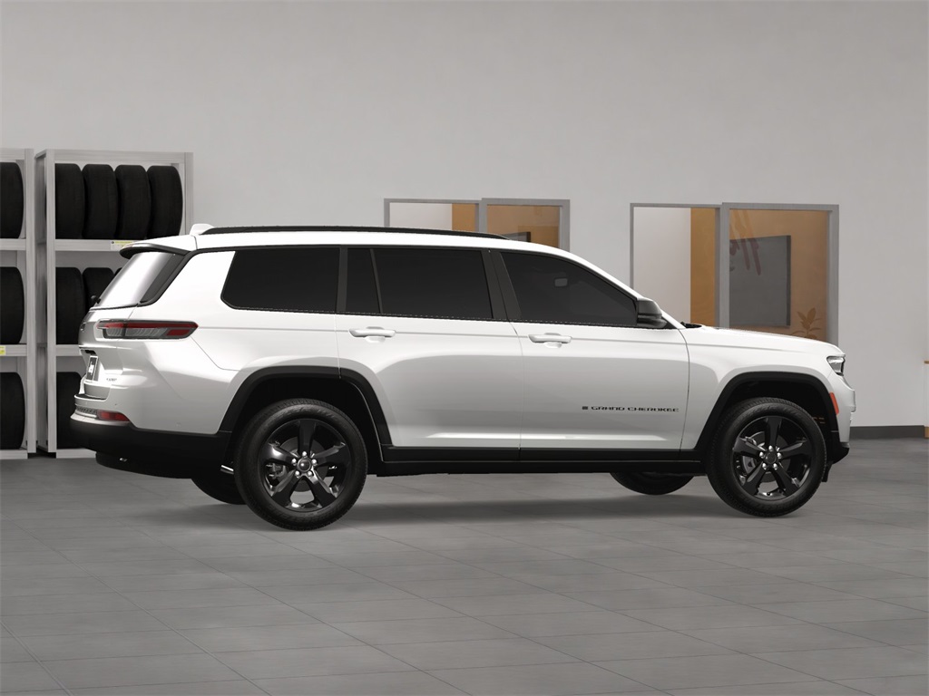 2025 Jeep Grand Cherokee Limited photo 4