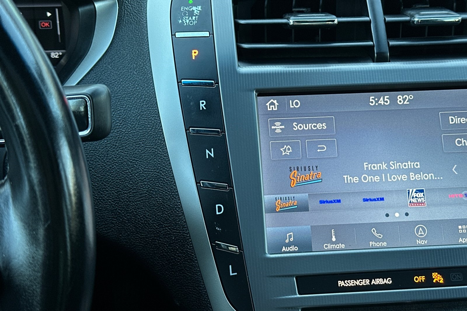 2020 Lincoln MKZ Hybrid Reserve photo 20