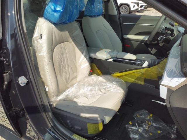 2024 Hyundai Sonata Hybrid Limited photo 4