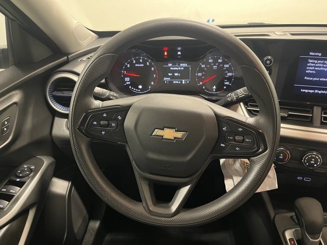 2024 Chevrolet Trax LS photo 2