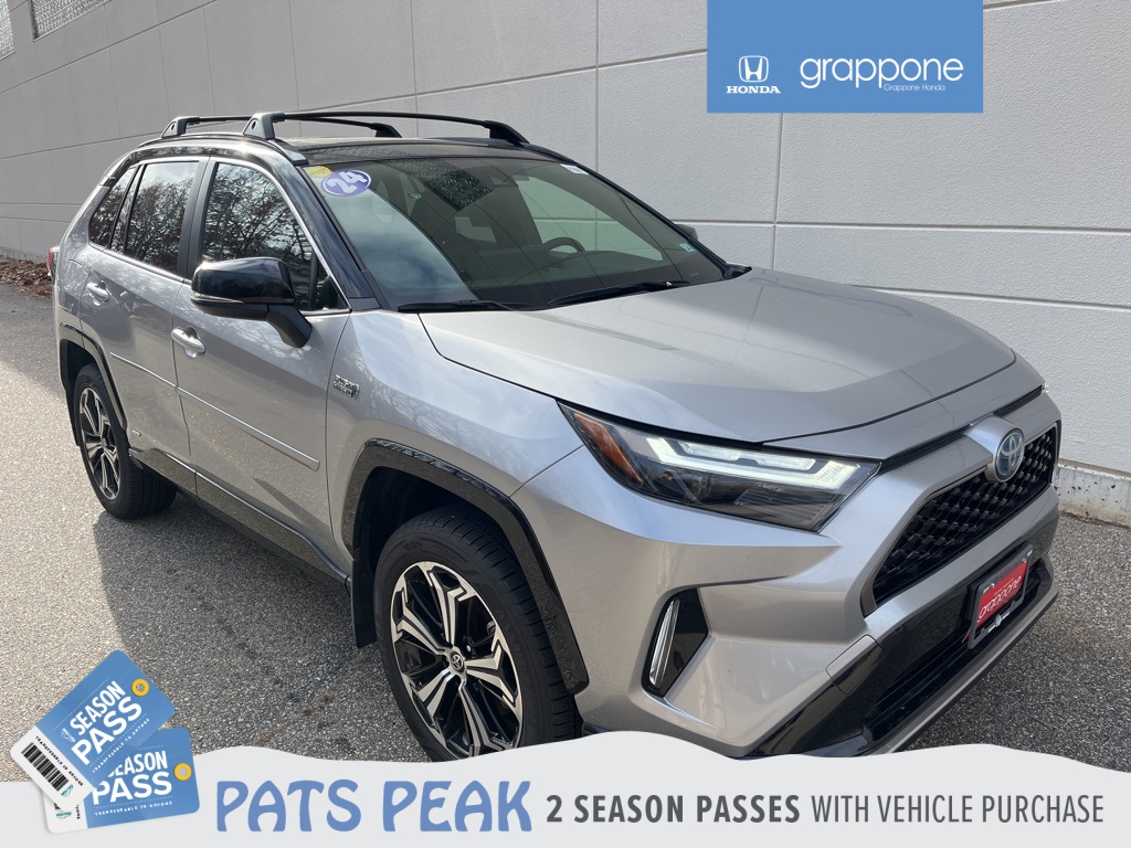 2024 Toyota RAV4 XSE's photo