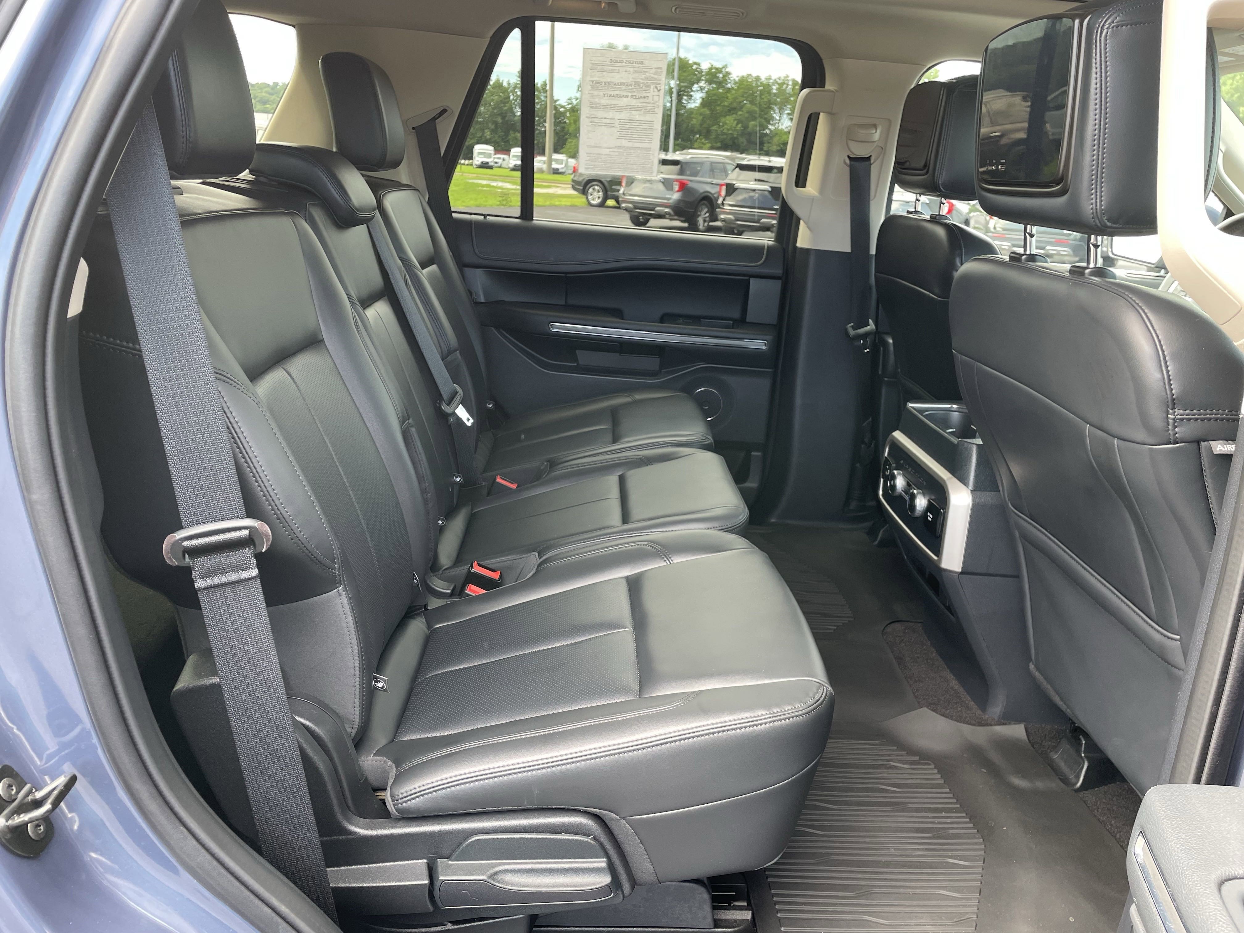 2022 Ford Expedition XLT photo 18