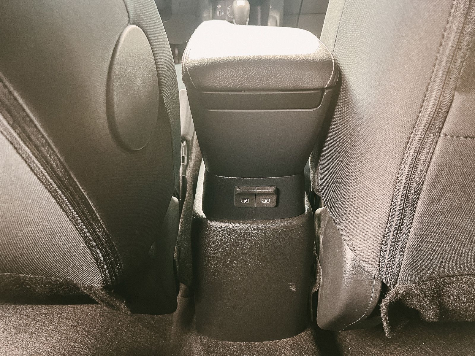 2024 Nissan Kicks S photo 27