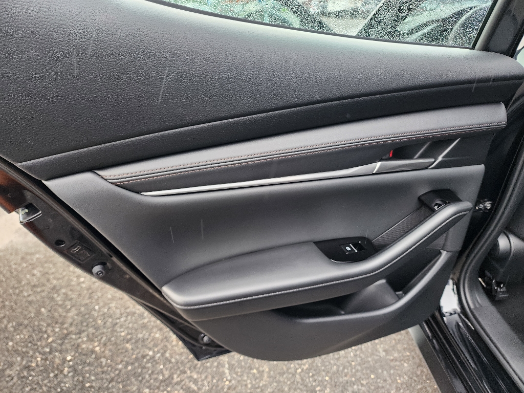 2025 Mazda Mazda3 2.5 Select Sport photo 26