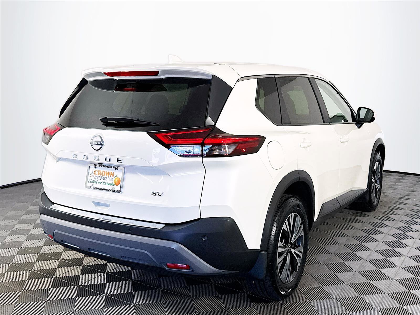 2023 Nissan Rogue SV photo 6