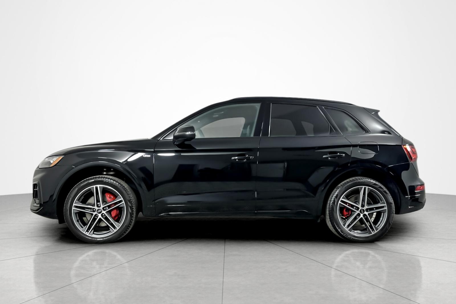 2024 Audi Q5 55 Premium Plus photo 2