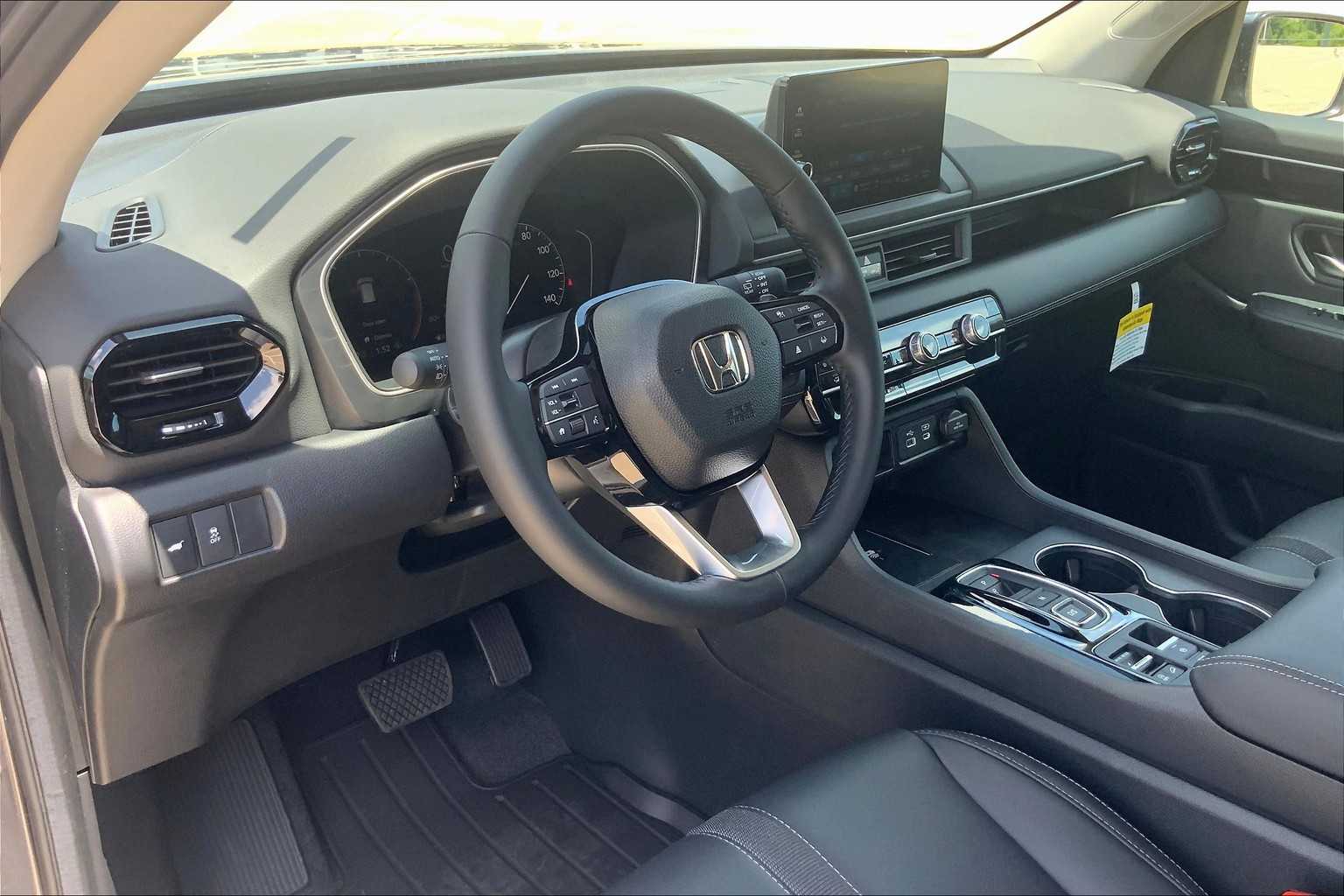 2025 Honda Pilot EX-L photo 8