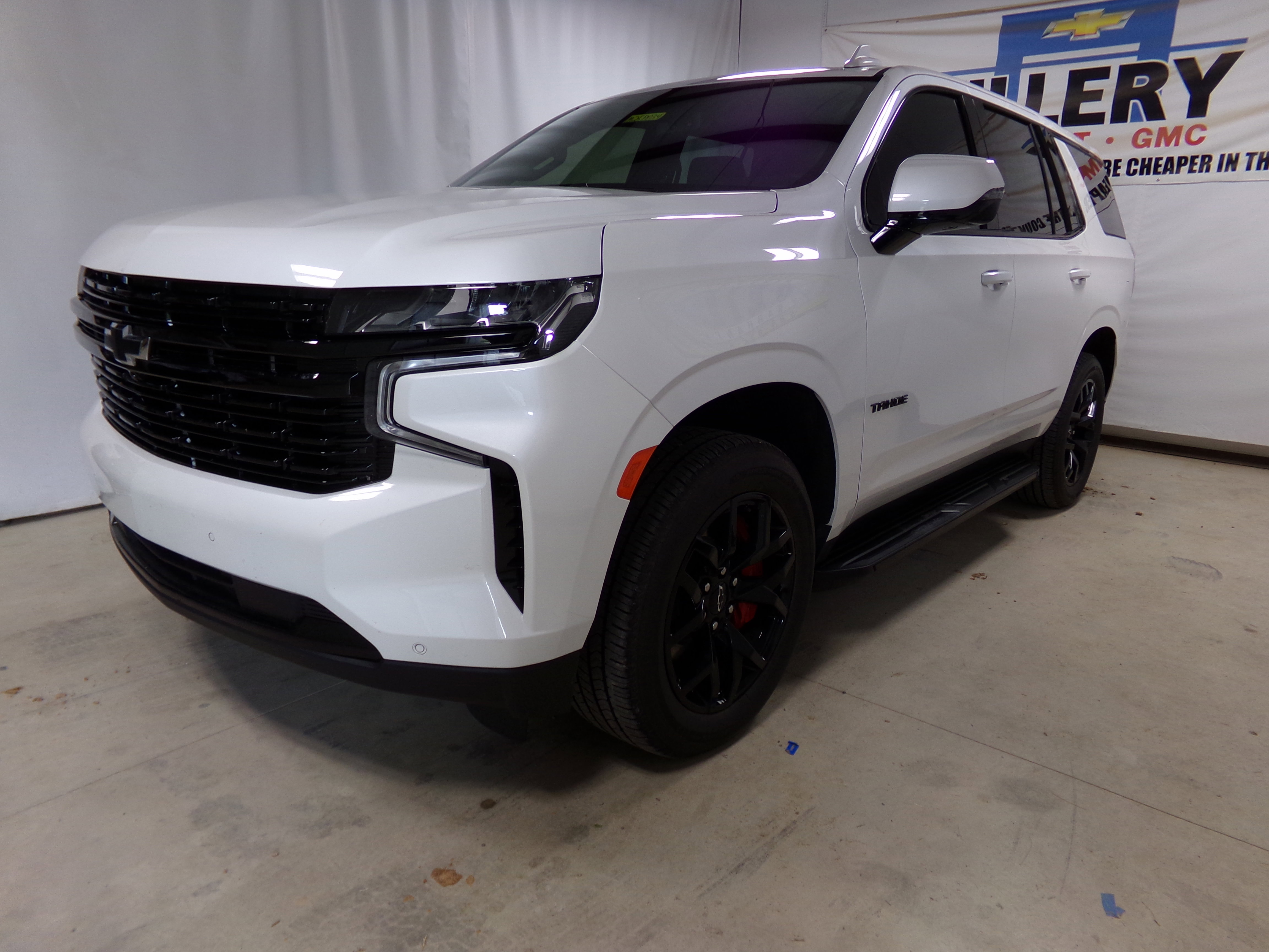 2024 Chevrolet Tahoe RST photo 3