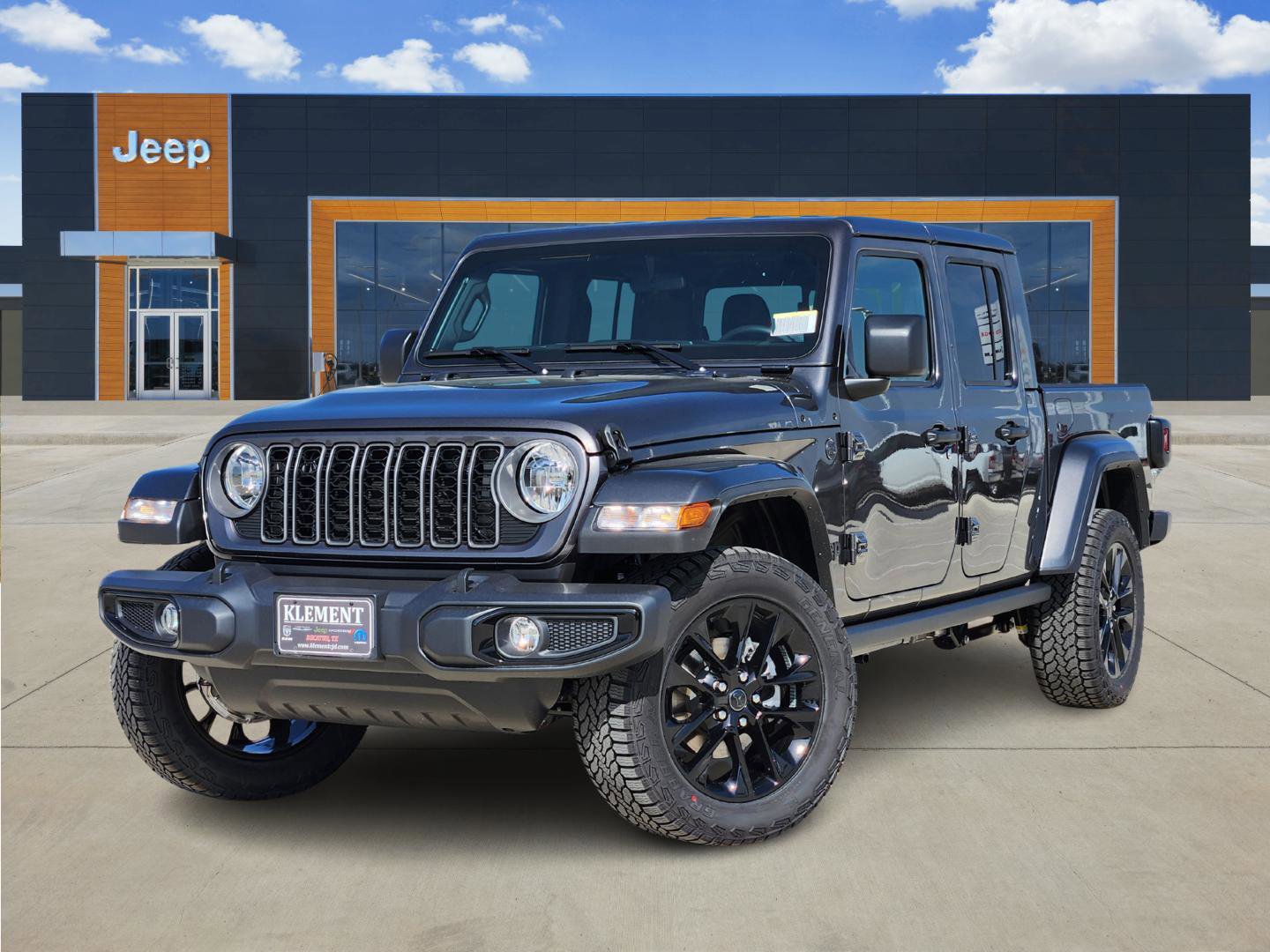 2025 Jeep Gladiator Nighthawk's photo