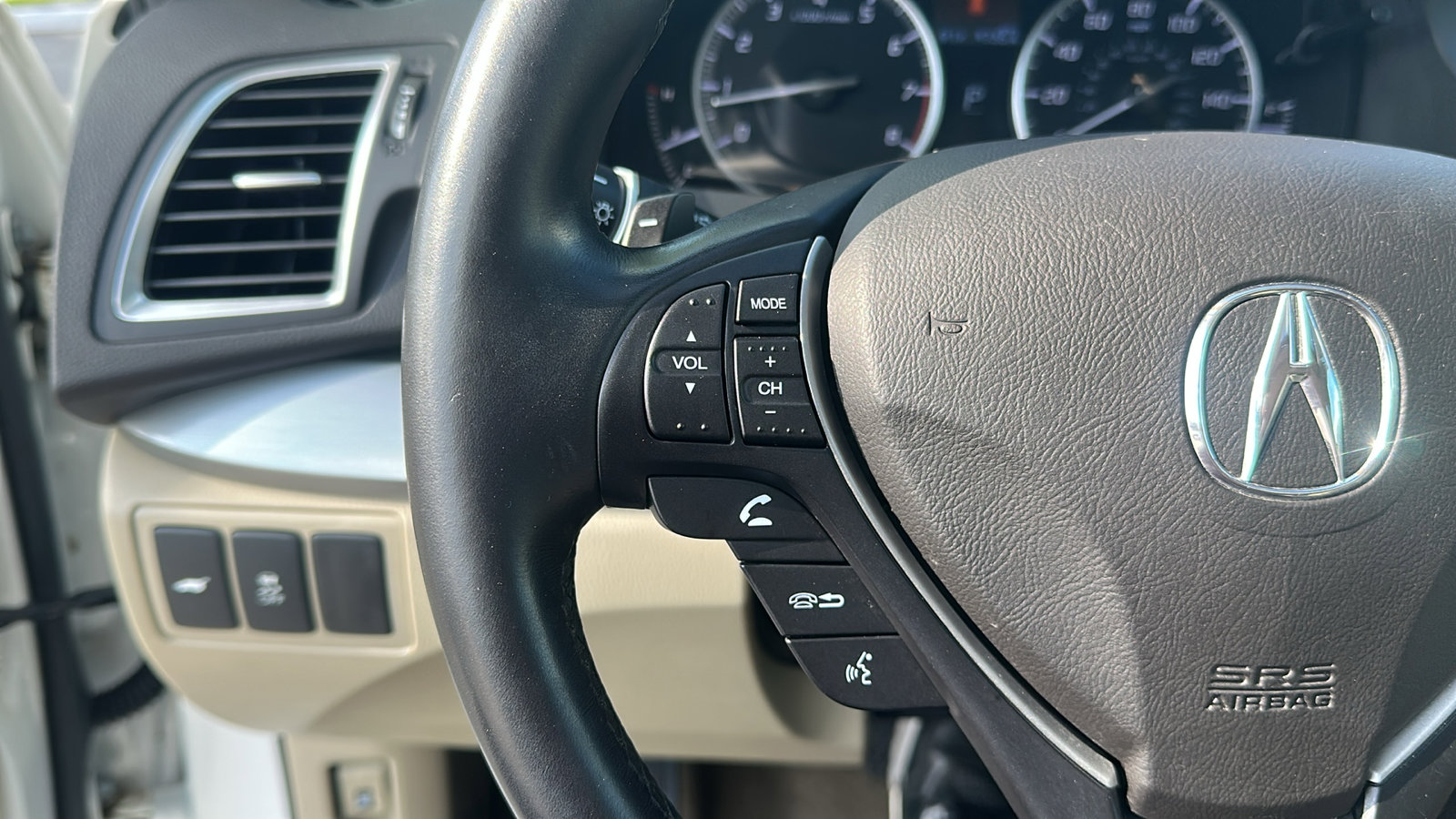 2017 Acura RDX Technology AcuraWatch Plus photo 15
