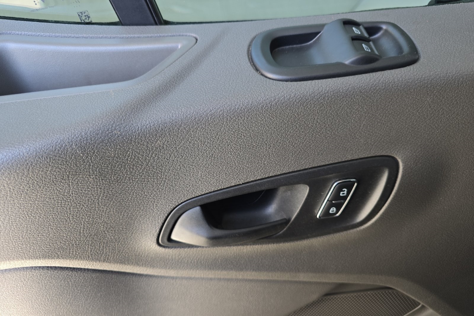 2023 Ford Transit photo 11