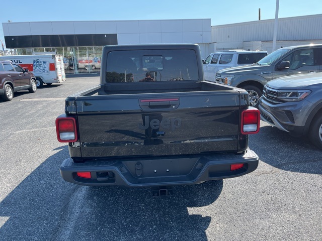 2022 Jeep Gladiator Altitude photo 5