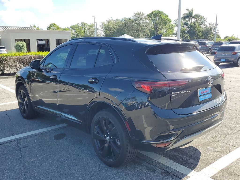 2023 Buick Envision Preferred photo 13