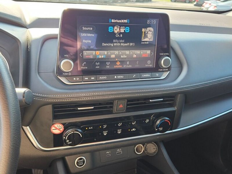2023 Nissan Rogue S photo 17