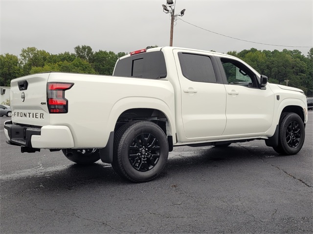 2026 Nissan Frontier Crew Cab SV photo 3