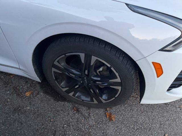 2023 Kia K5 GT-Line photo 10