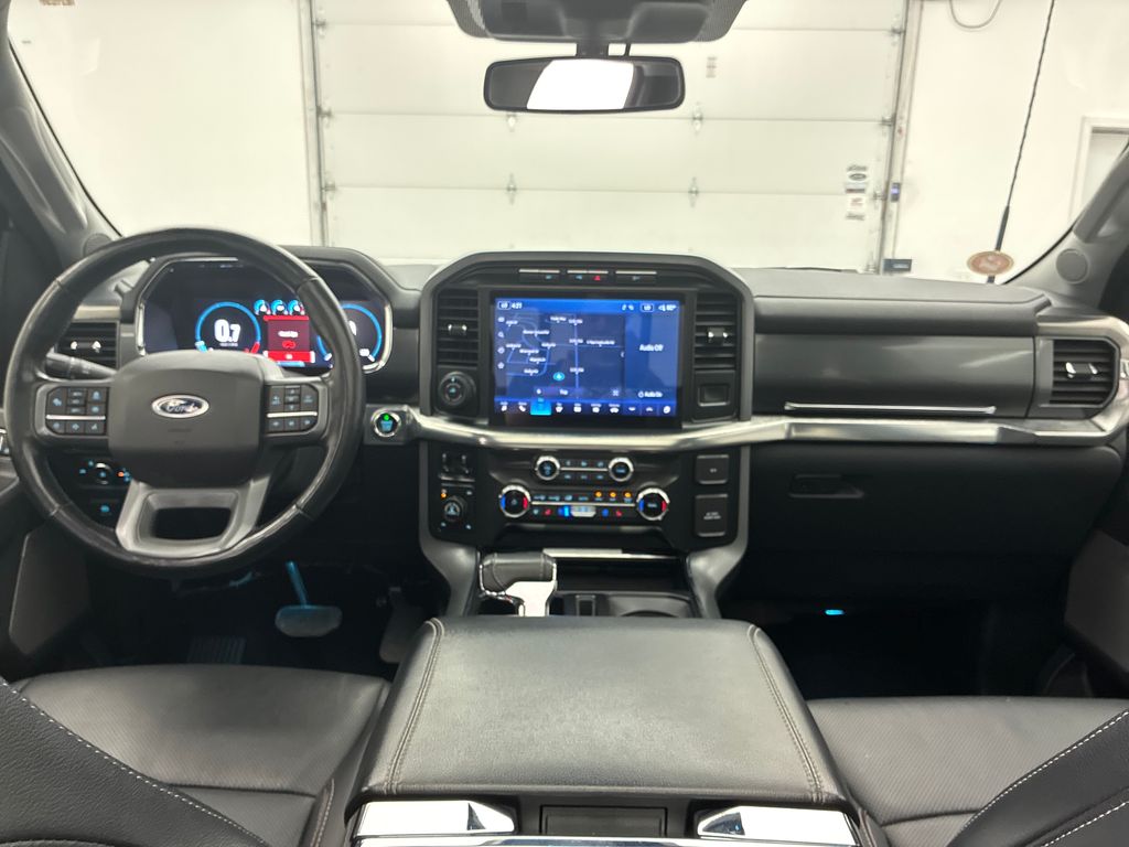 2022 Ford F-150 Lariat photo 11