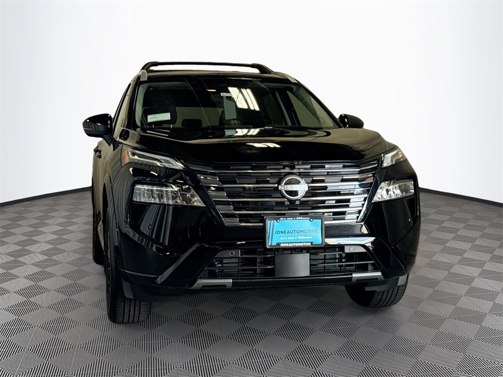 2026 Nissan Rogue Platinum photo 3