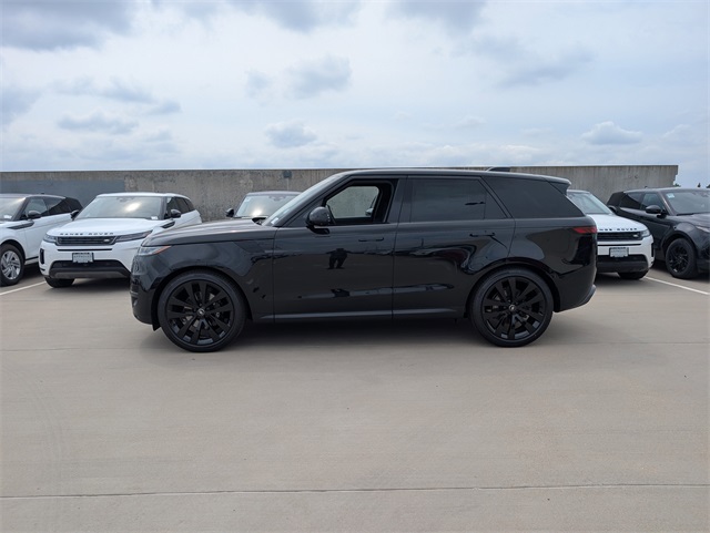 2025 Land Rover Range Rover Sport SE photo 3