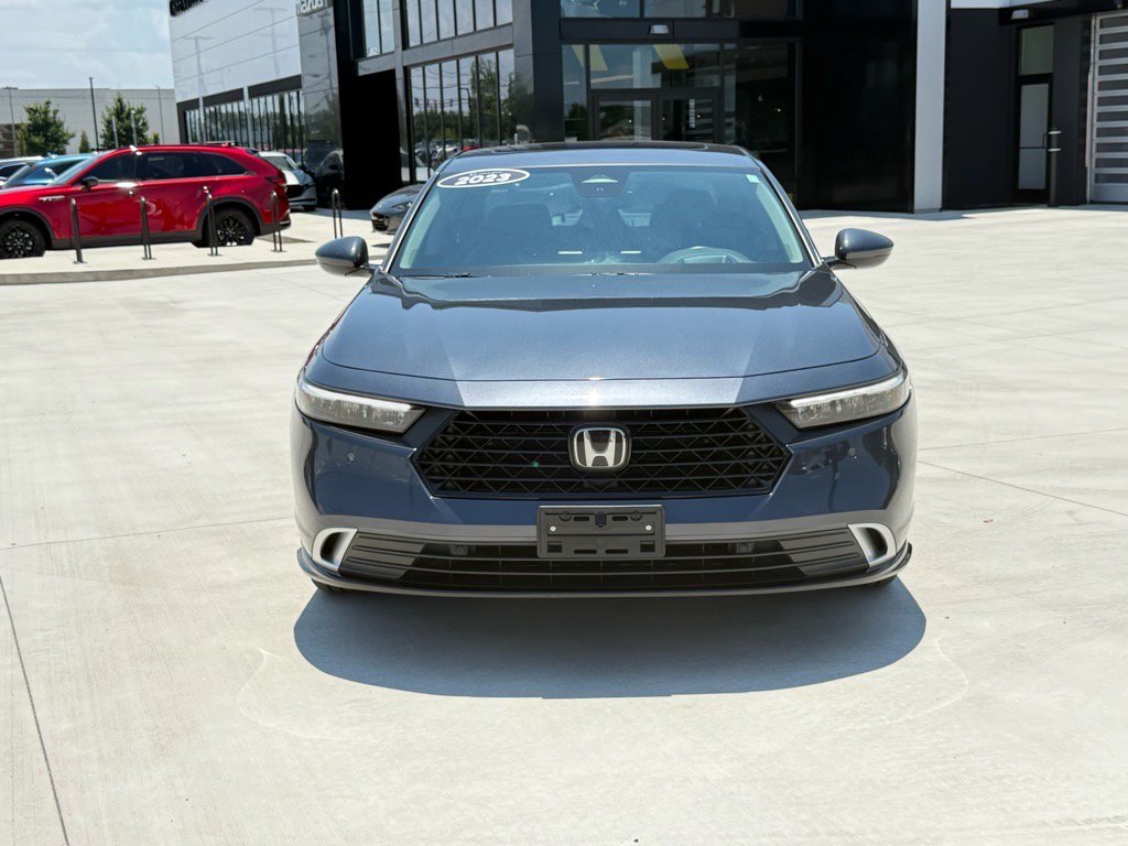 2023 Honda Accord Hybrid Touring photo 2