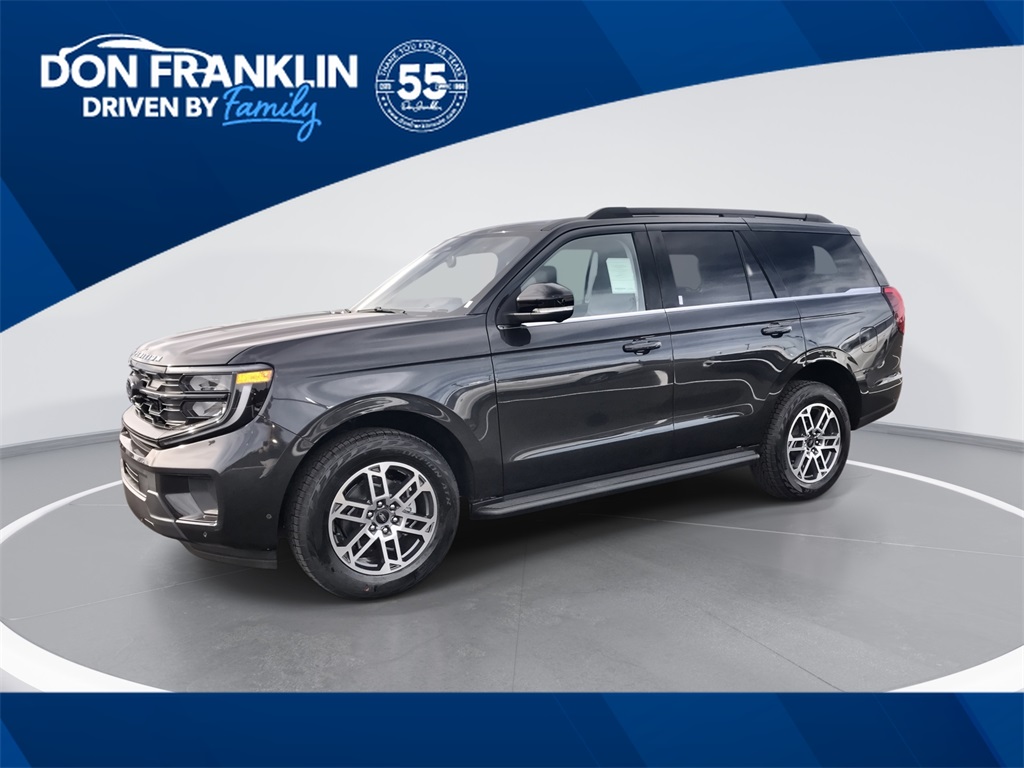 2025 Ford Expedition Active's photo