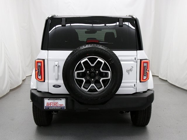 2025 Ford Bronco Outer Banks photo 6