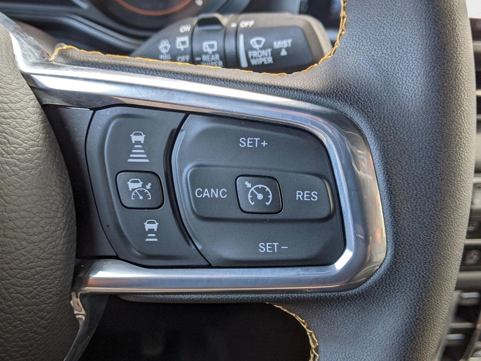 2024 Jeep Wrangler Sahara photo 16