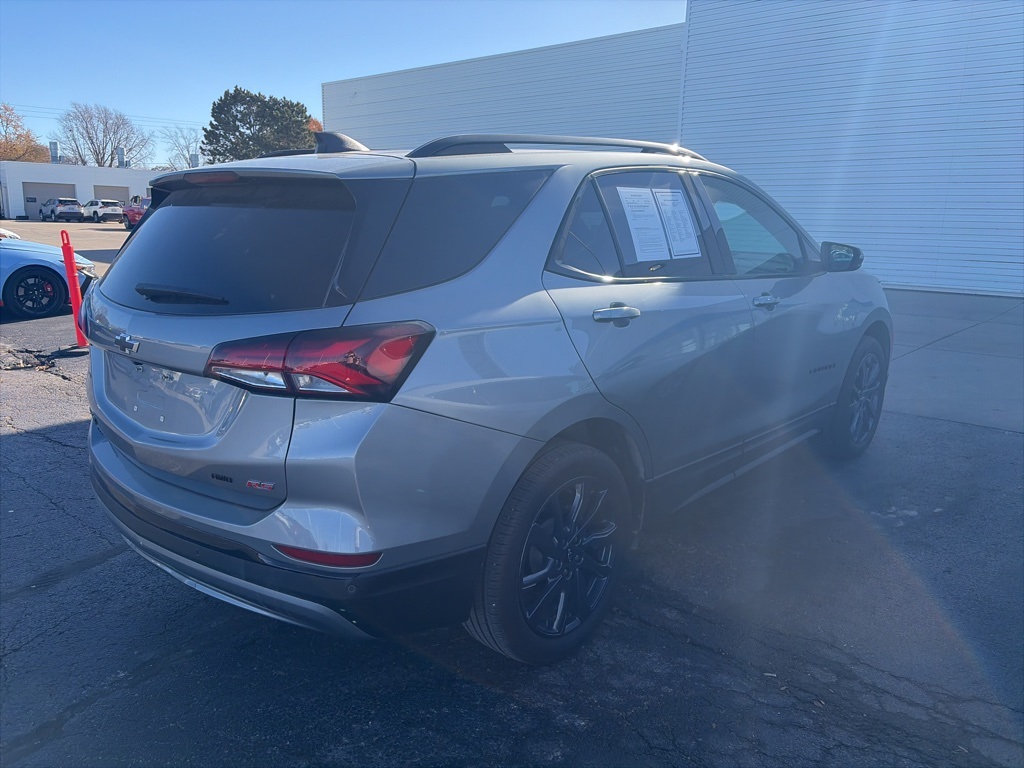 2024 Chevrolet Equinox RS photo 3