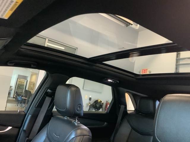 2024 Cadillac XT5 Sport photo 2