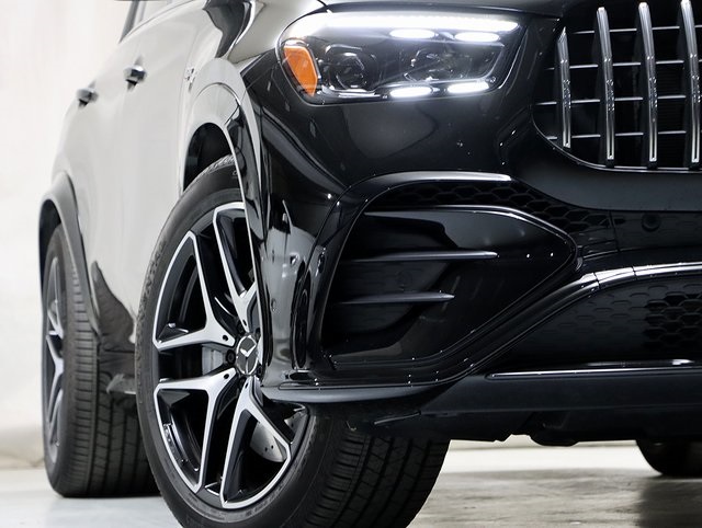 2025 Mercedes Benz GLE 53 AMG 4MATIC photo 2