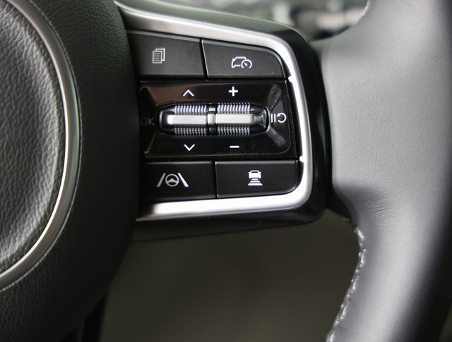 2025 Kia Sorento S photo 14
