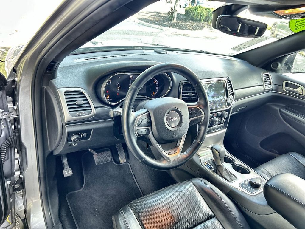 2019 Jeep Grand Cherokee Limited photo 12