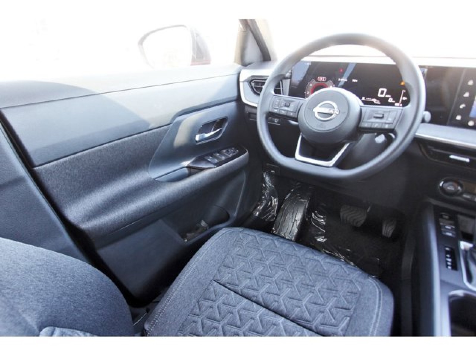 2026 Nissan Kicks SV White at Robbins Nissan